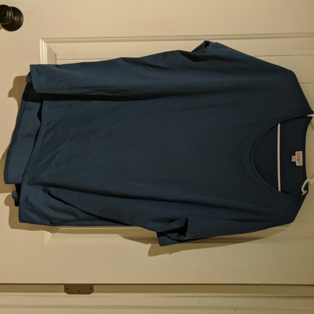 Asymmetrical shirt